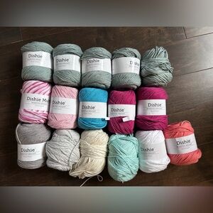 Dishie Multi-Color Yarn Set